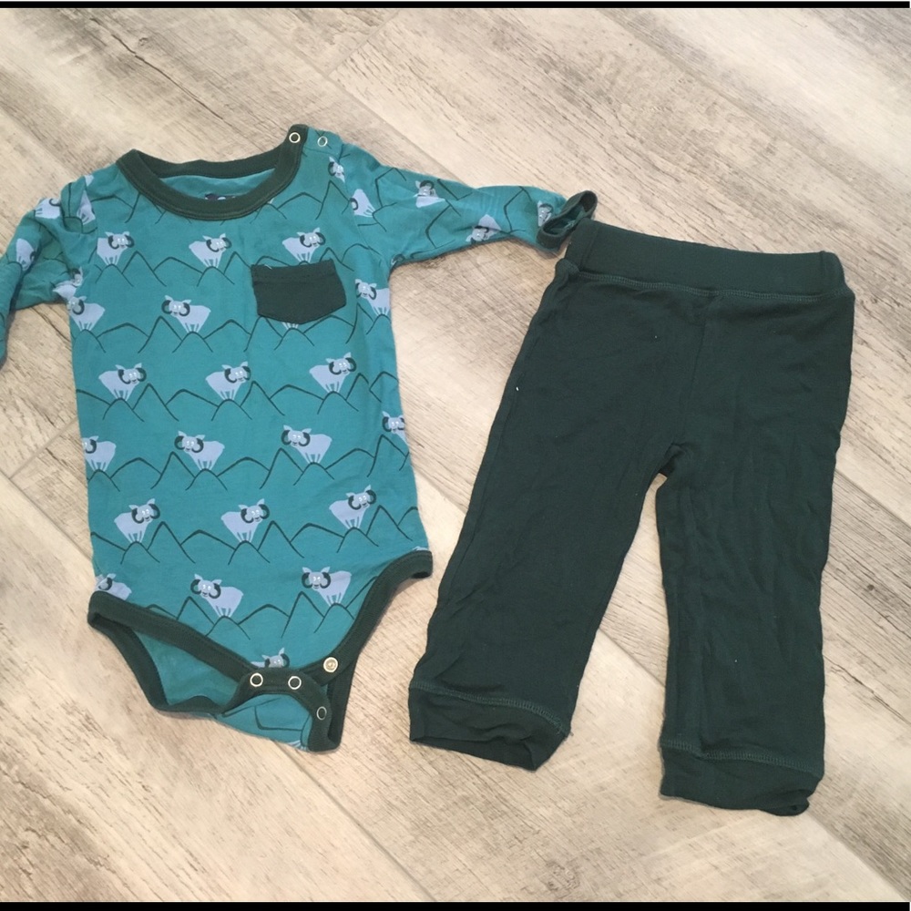 Kickee pants two piece